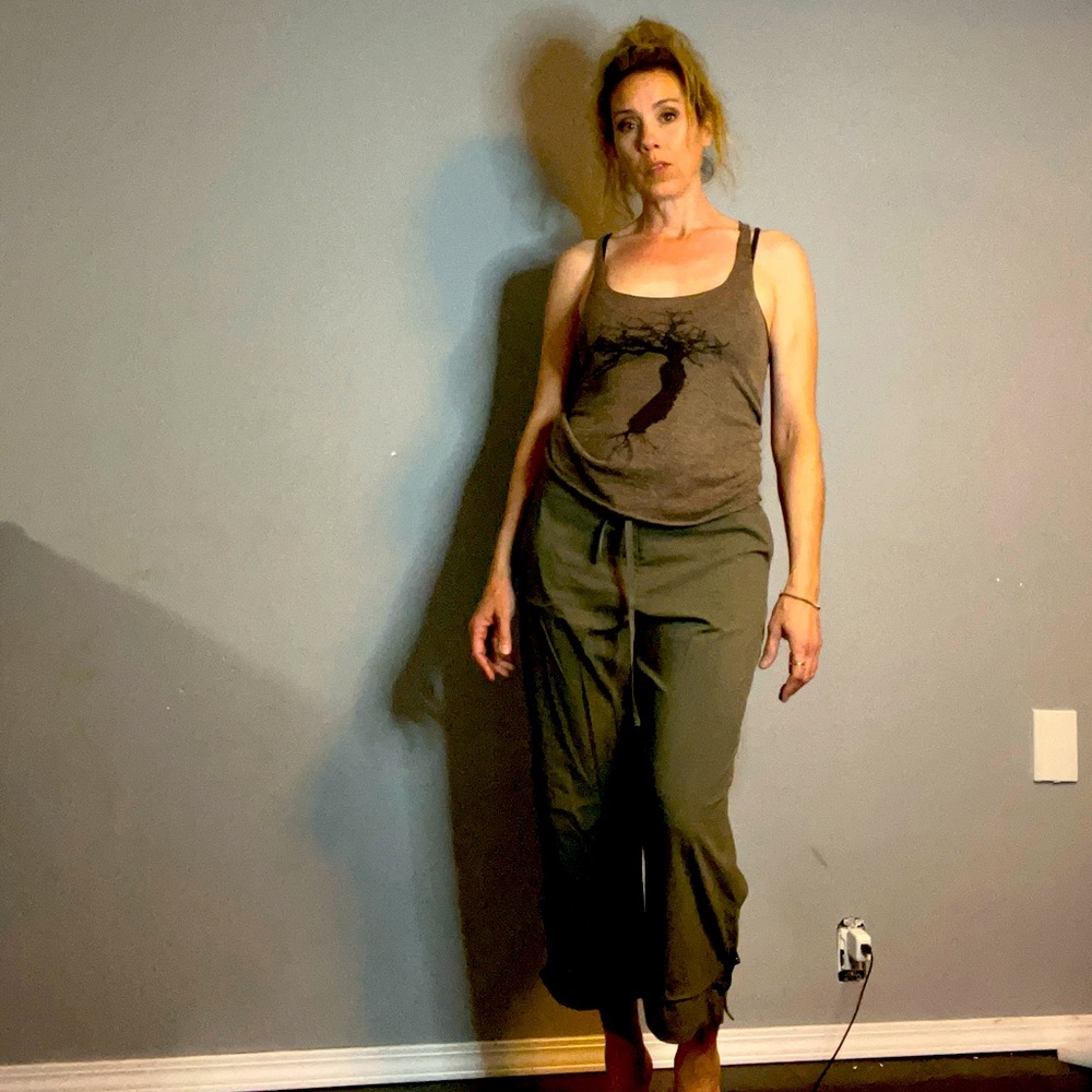 Danskin Medium green capris